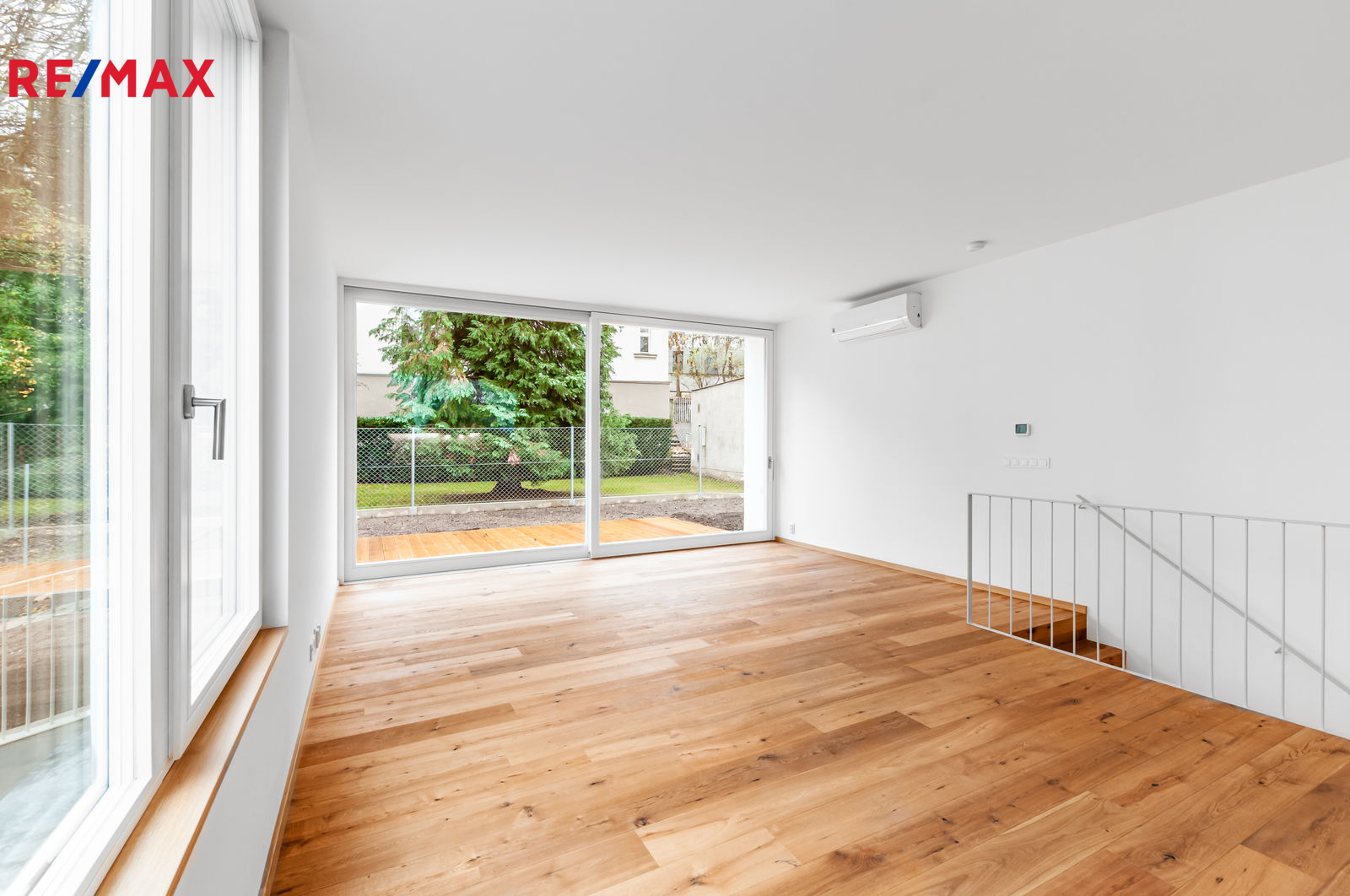 obývací pokoj 42 m2