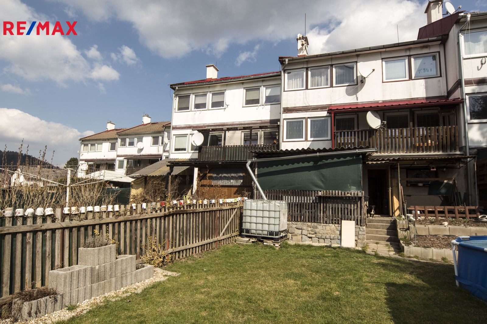 zahrádky před domy