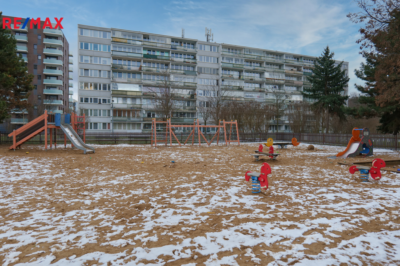 Hřiště za domem