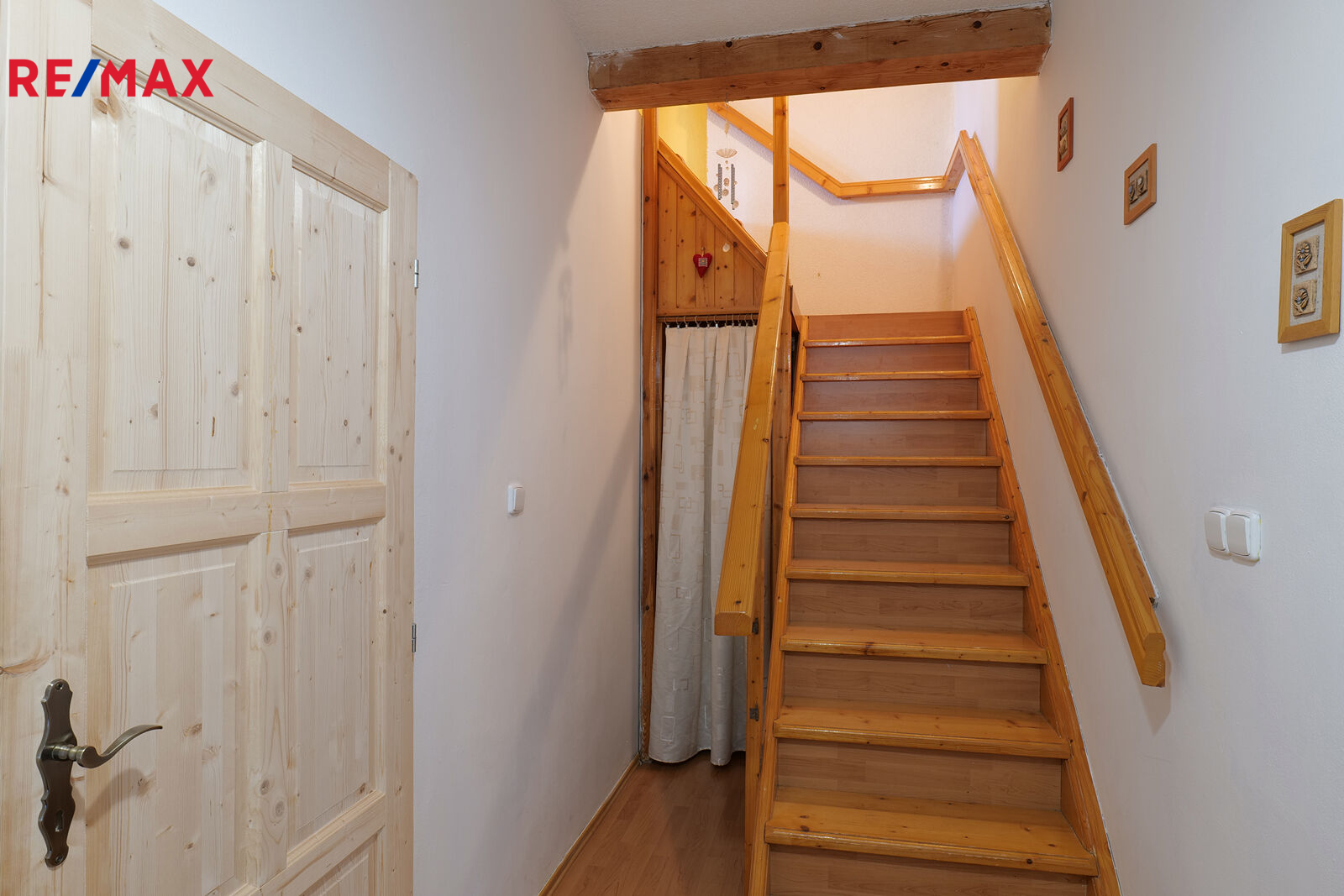 Čp. 13 - předsíň