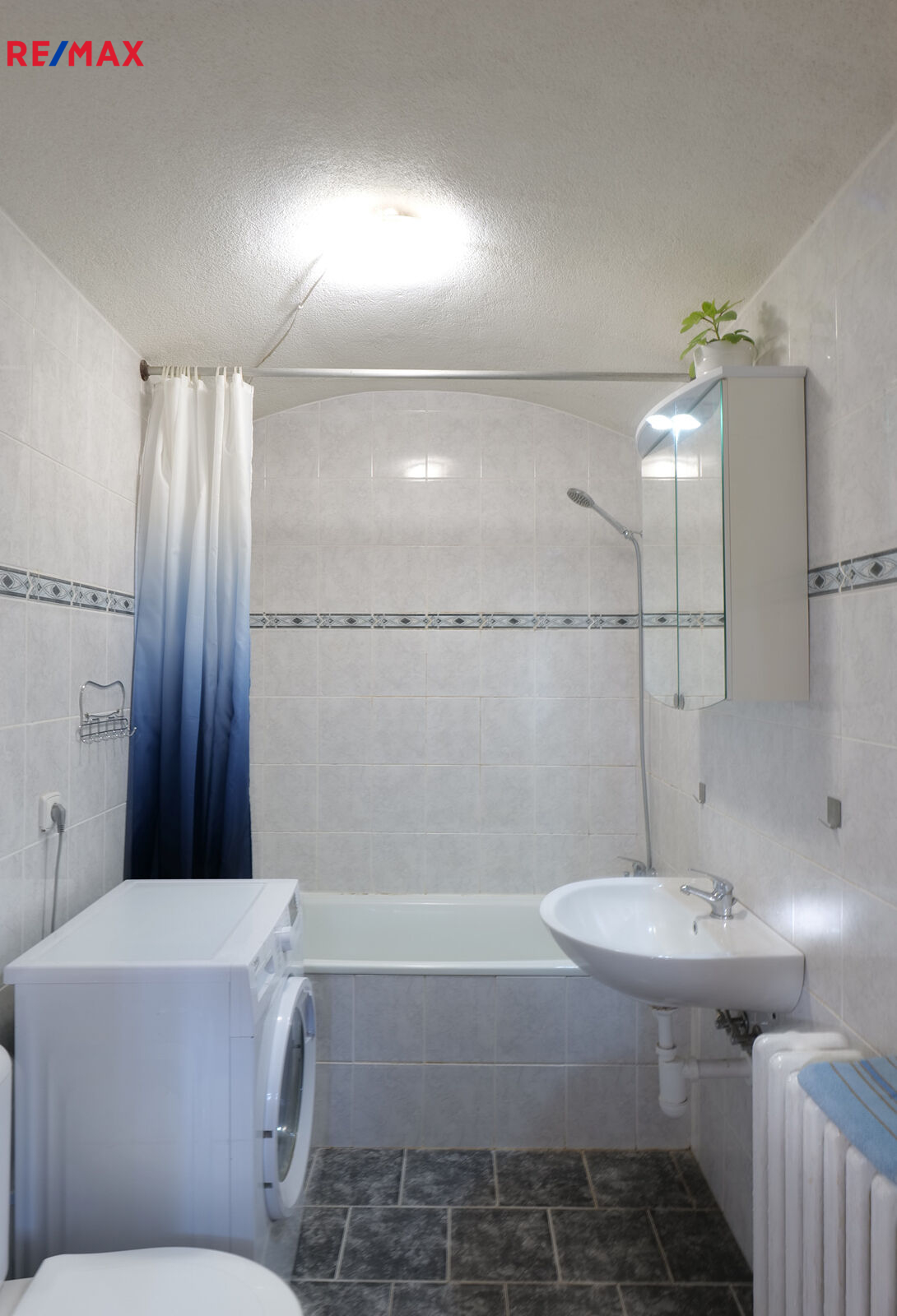 Čp. 13 - koupelna s WC