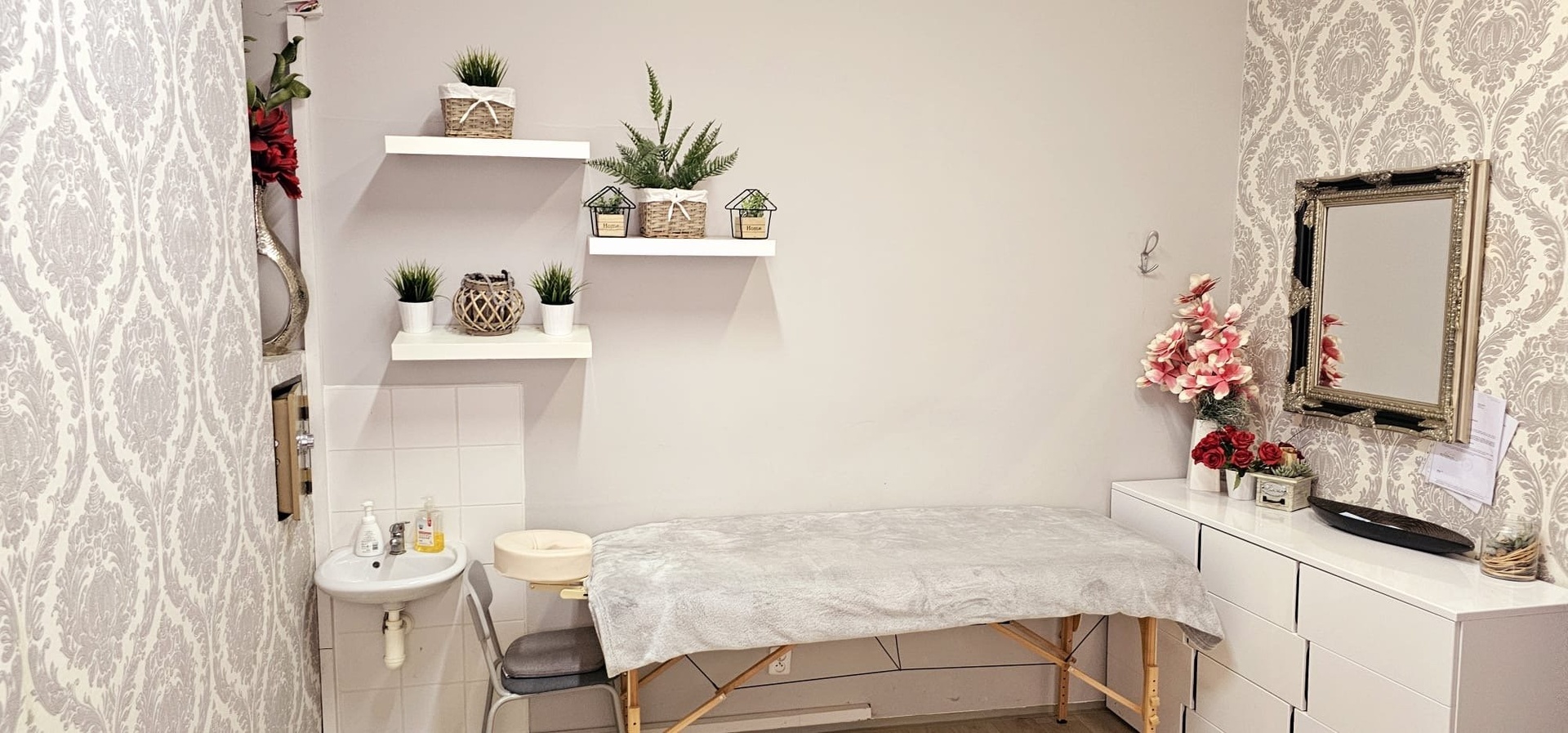 d38376e3-a193-42f6-a86b-a249285841bd