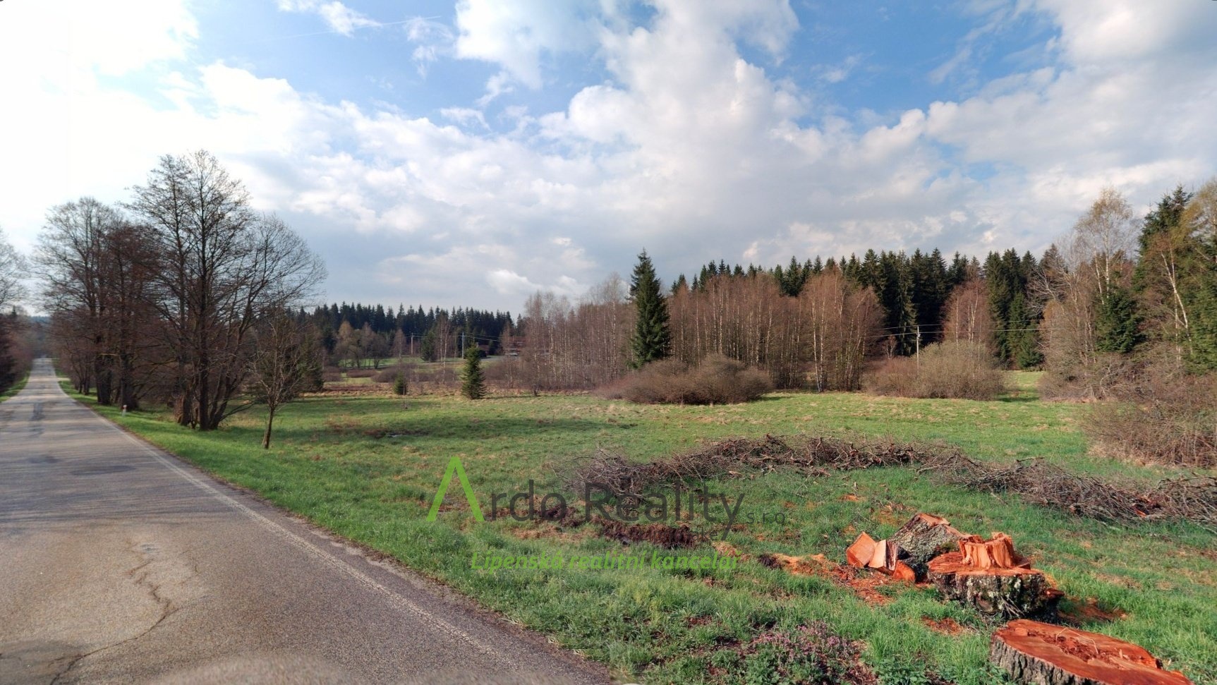 zajimavy-pozemek-primo-u-vypadovky-smer-guglwald-6