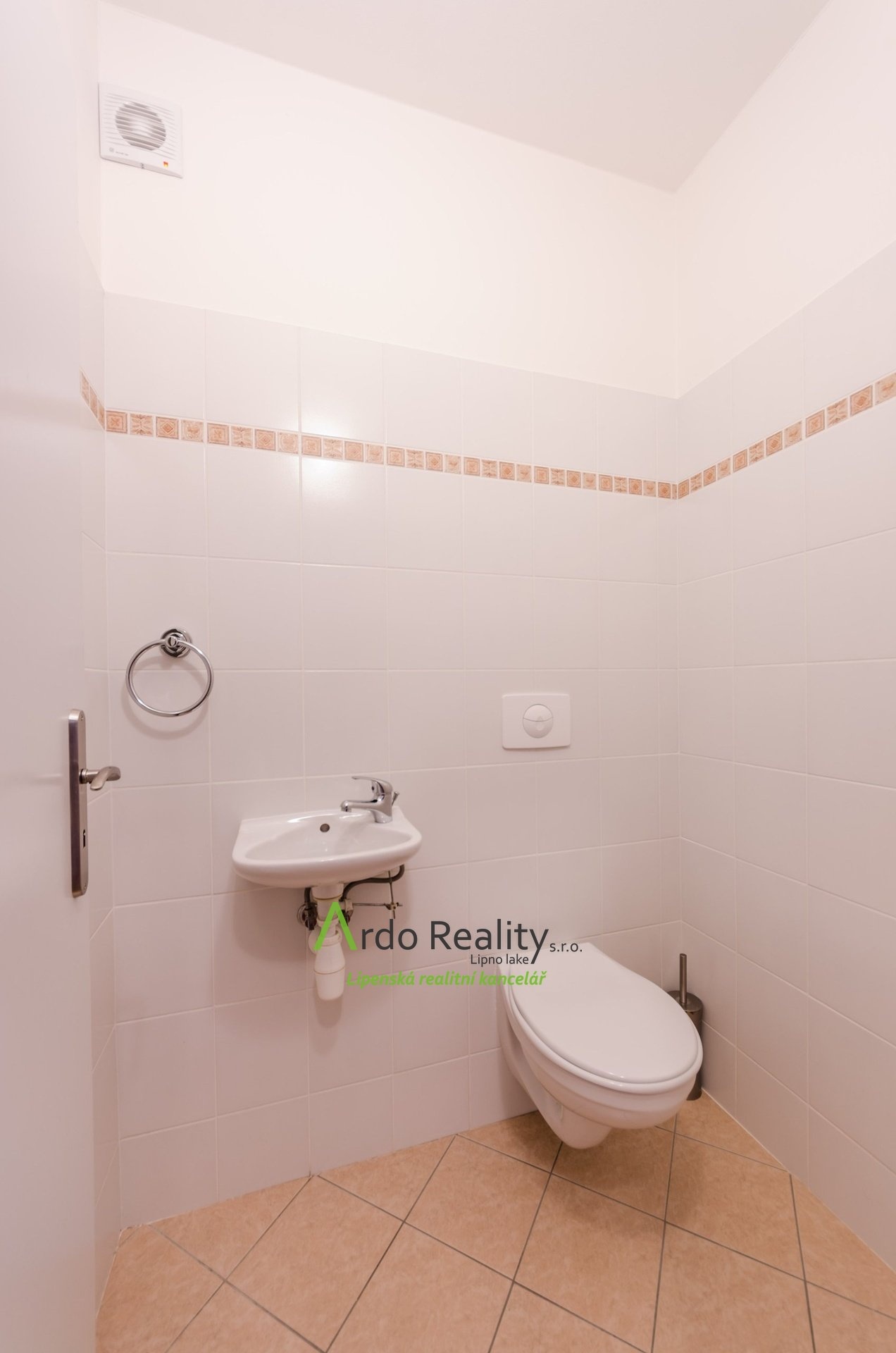 krasny-byt-nedaleko-jezera-lipno-nad-vltavou-wc-b1