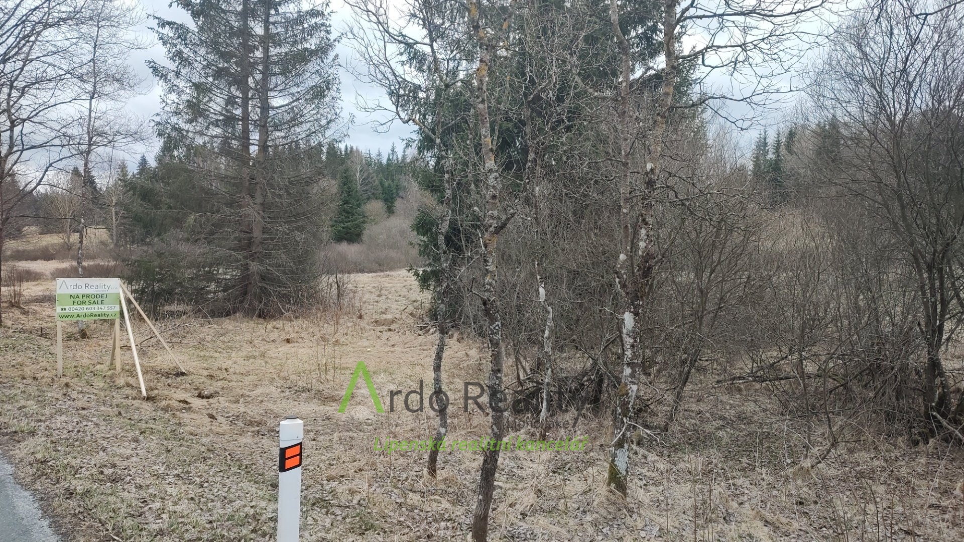 zajimavy-pozemek-primo-u-vypadovky-smer-guglwald-i