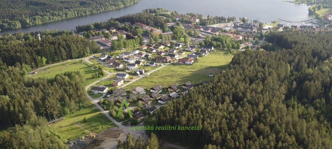 Pohled na Lipno nad Vltavou z letadla