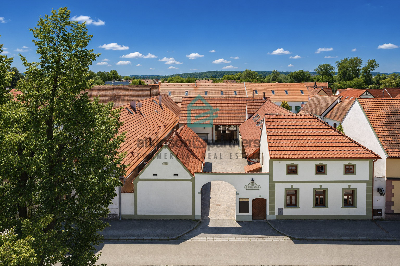 1-IMG_3202_5_Red.jpg