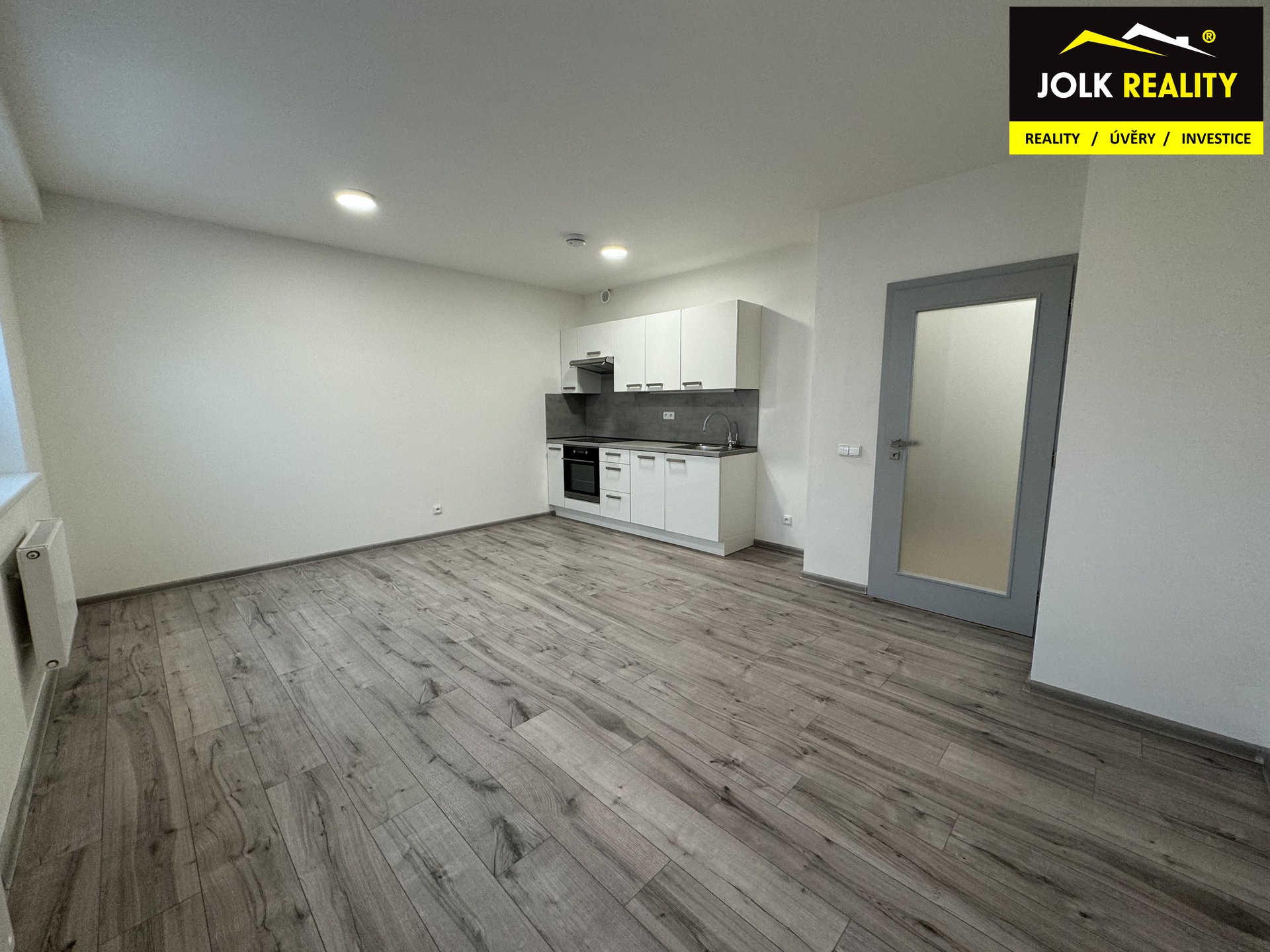 NIKOLA SUKENIKOVA JOLK REALITY PRONÁJEM 1KK BYT OPAVA