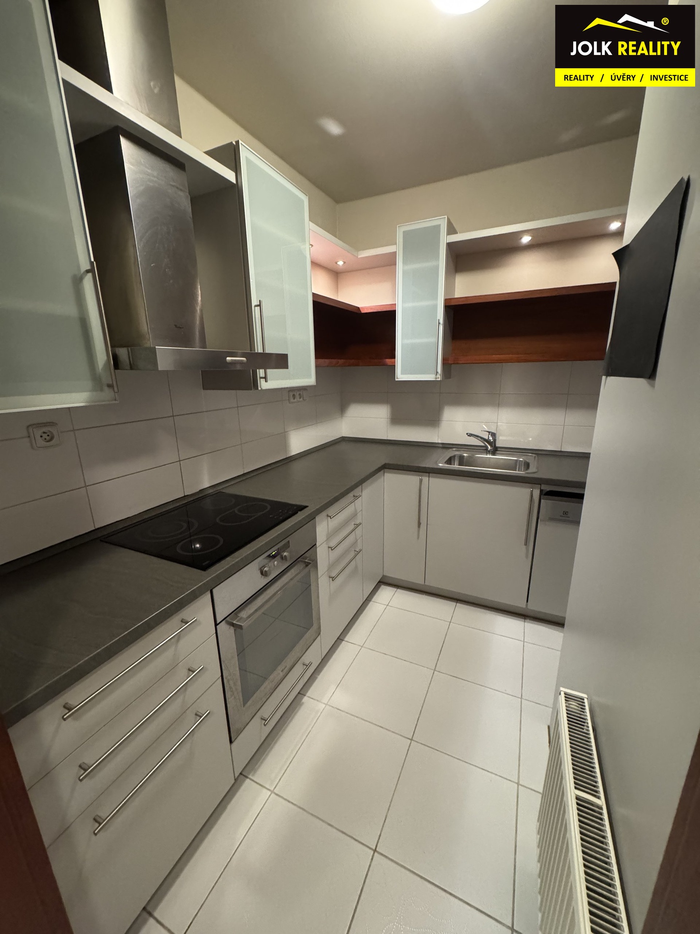 NIKOLA SUKENIKOVA PRONAJEM BYTU 3+1 OPAVA