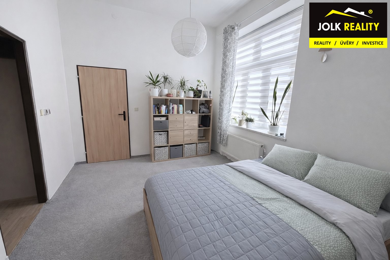 589D768E-918B-4A0E-BE82-60FD74D4C63A