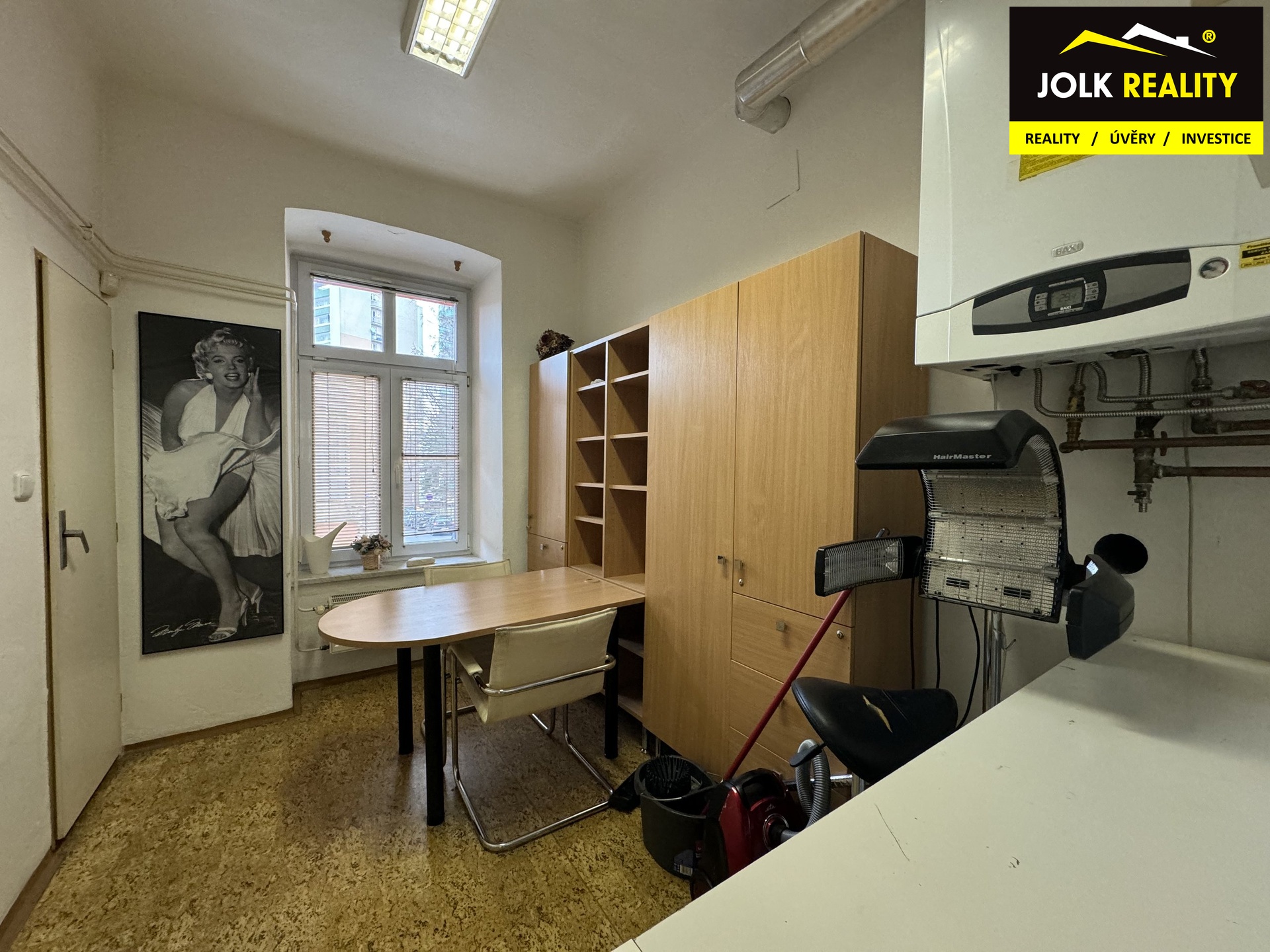 SUKENIKOVA NIKOLA JOLK REALITY PRONAJEM KADERNICKY SALON OPAVA..