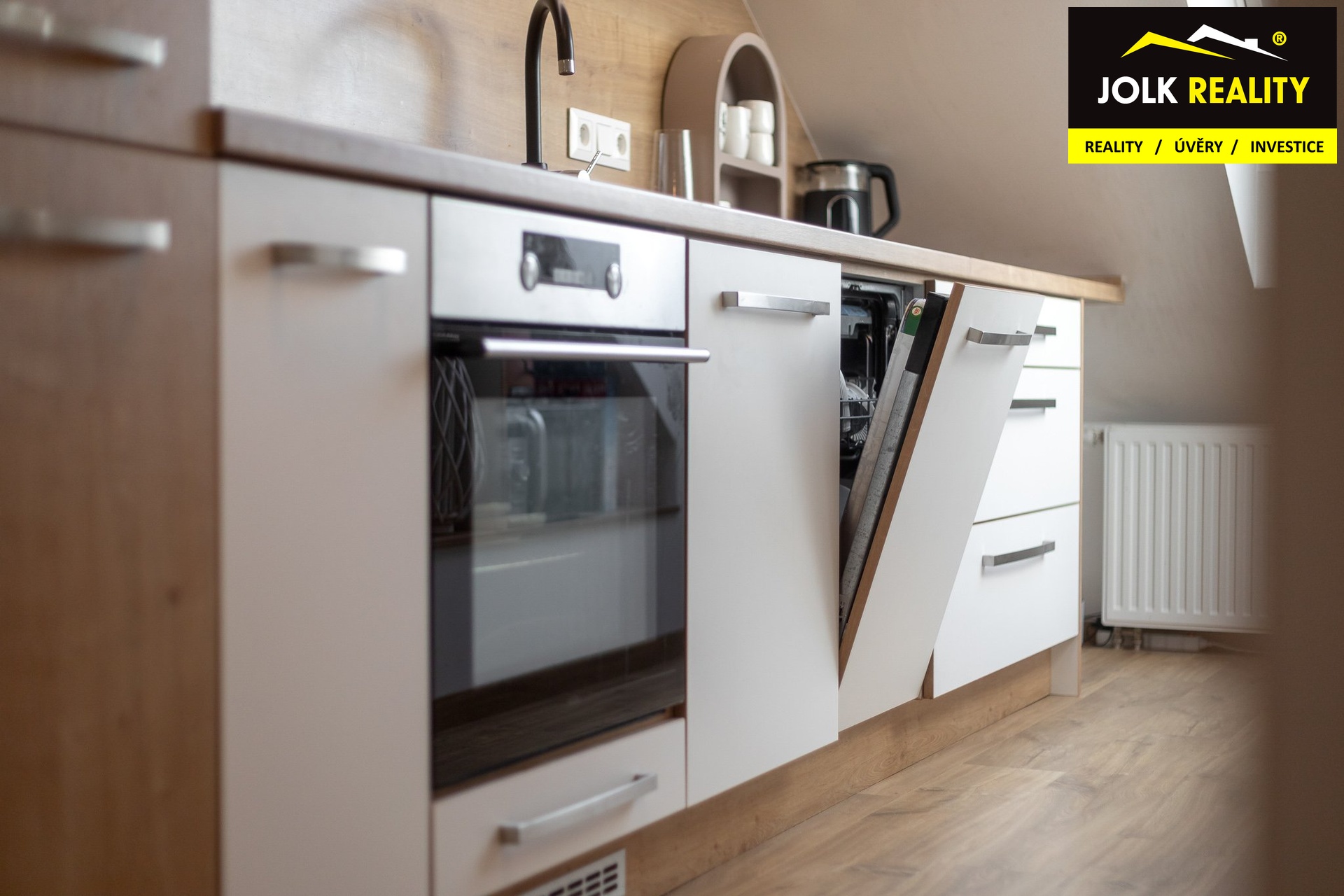 BD Pekařská byt č.13  4.NP  3+kk Věra Verbíková JO