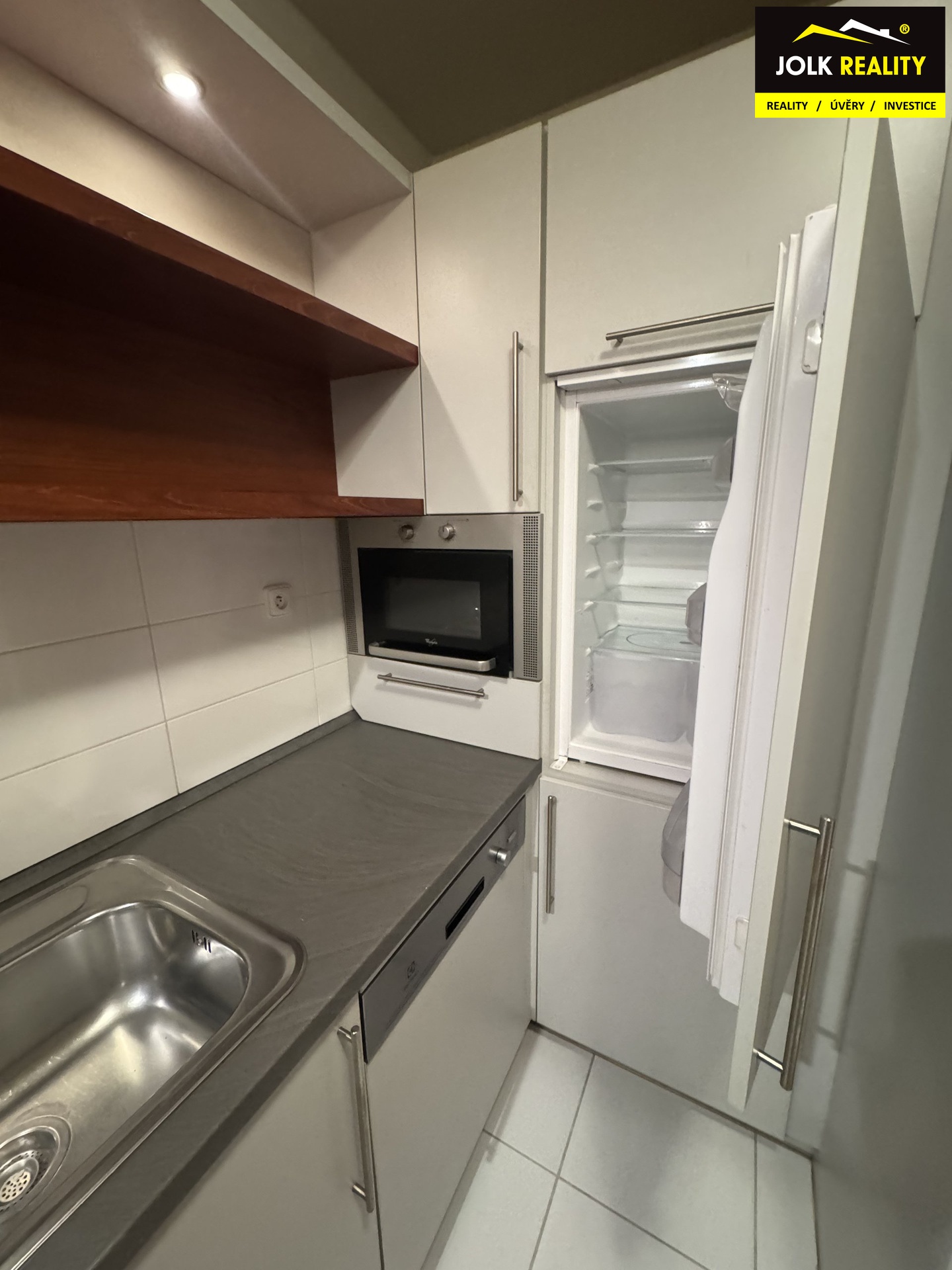 NIKOLA SUKENIKOVA PRONAJEM BYTU 3+1 OPAVA