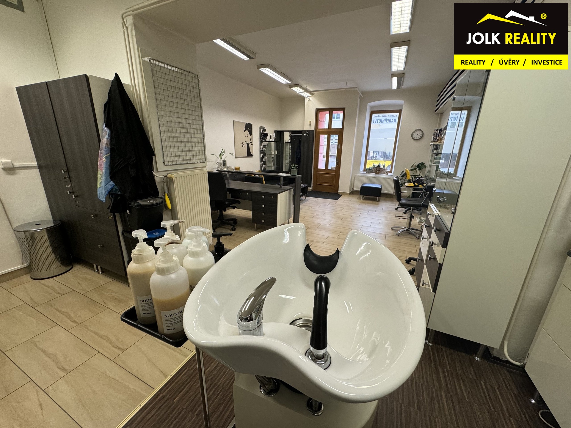 SUKENIKOVA NIKOLA JOLK REALITY PRONAJEM KADERNICKY SALON OPAVA..