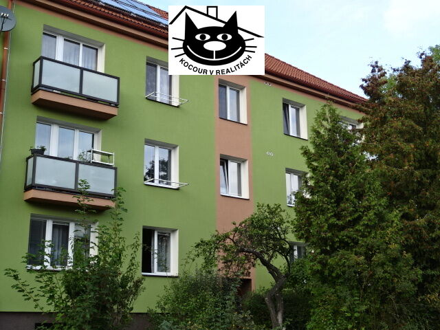 revitalizovaný cihlový dům z čela