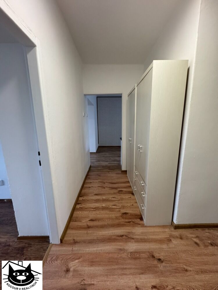 z předsíně do kuchyně