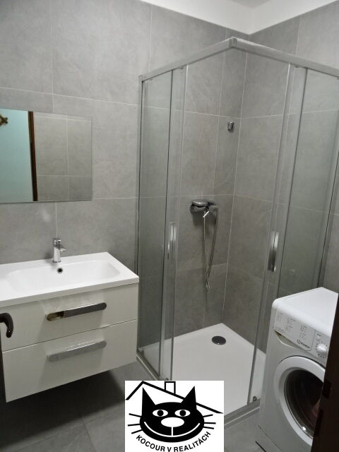 koupelna vč. pračky