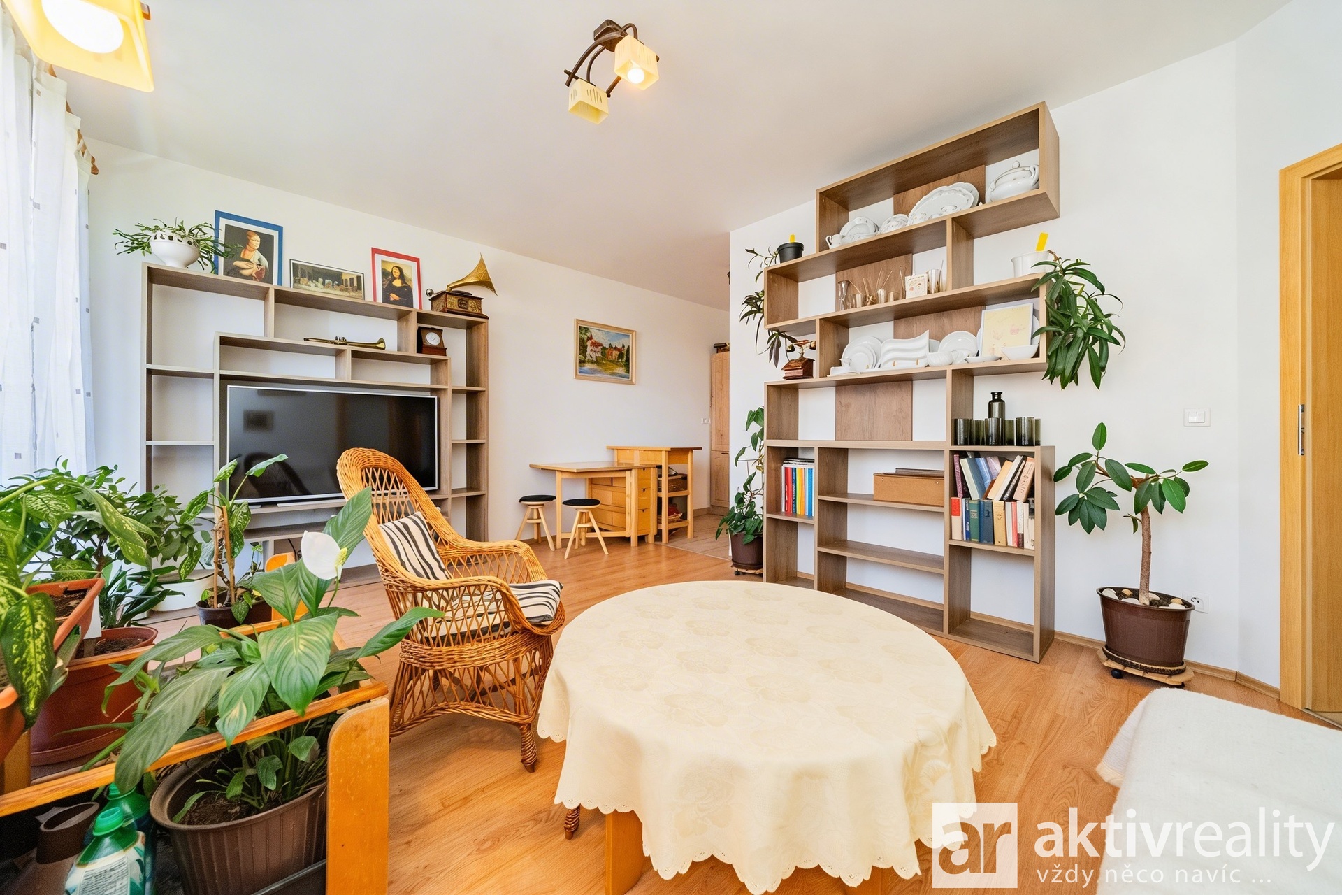 hf_20260408_075251_f3b9a82a-0fbd-40a2-837e-65f1f34