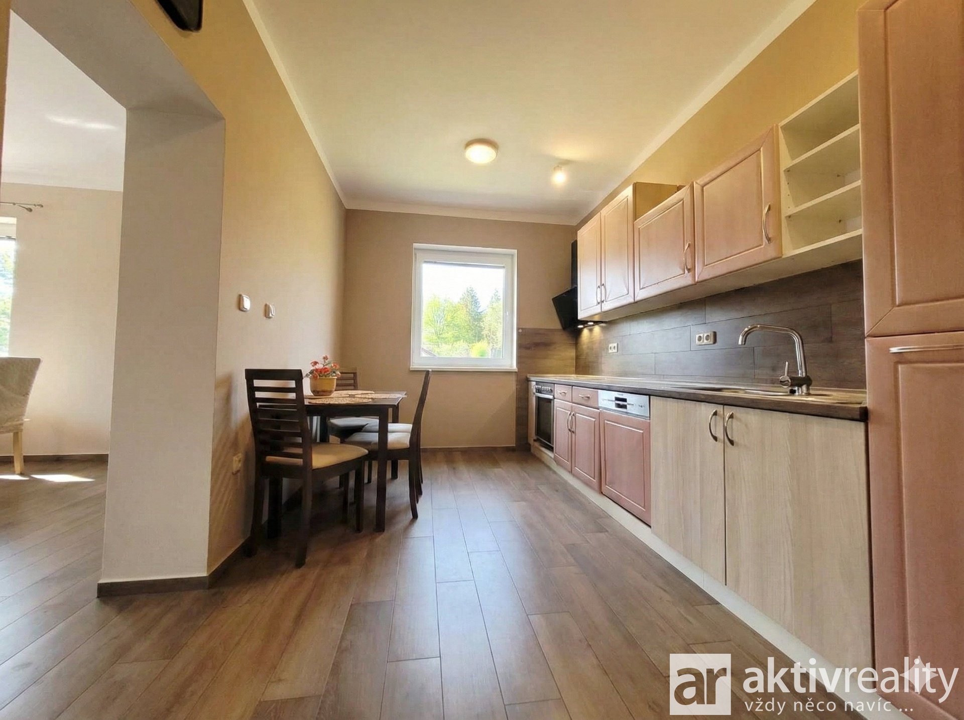 Gemini_Generated_Image_53rdjt53rdjt53rd