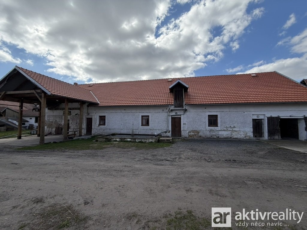 FE9F050C-A18F-45EA-BECF-A110E0E61562_1_105_c