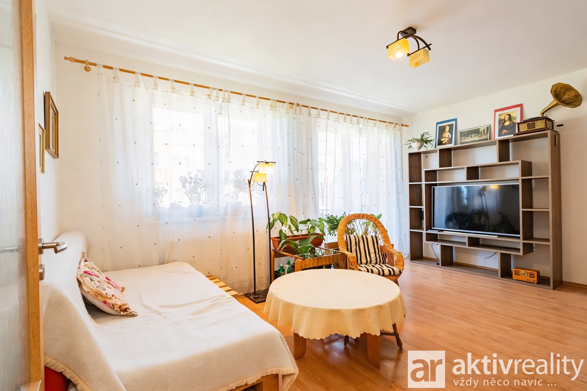 hf_20260408_075320_62fa1d87-318e-419a-887a-ab0b122