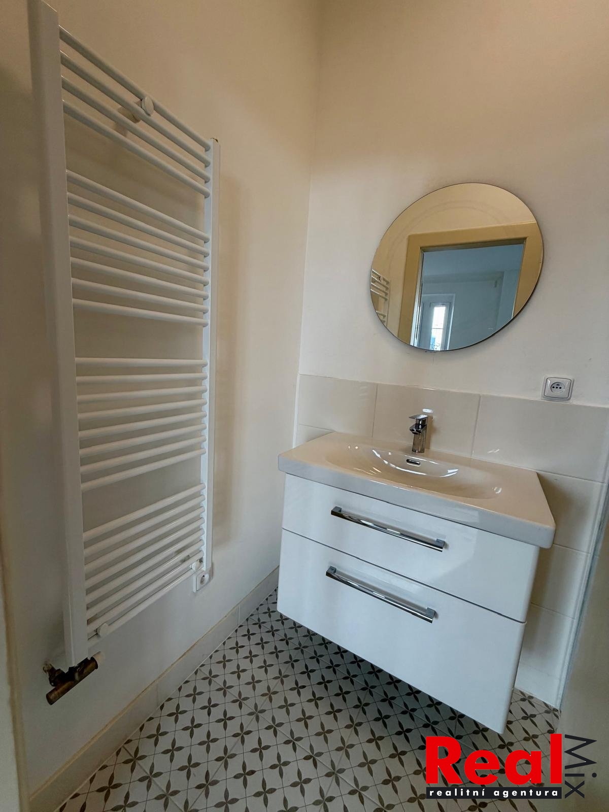 PHOTO-2025-11-04-20-40-01-11