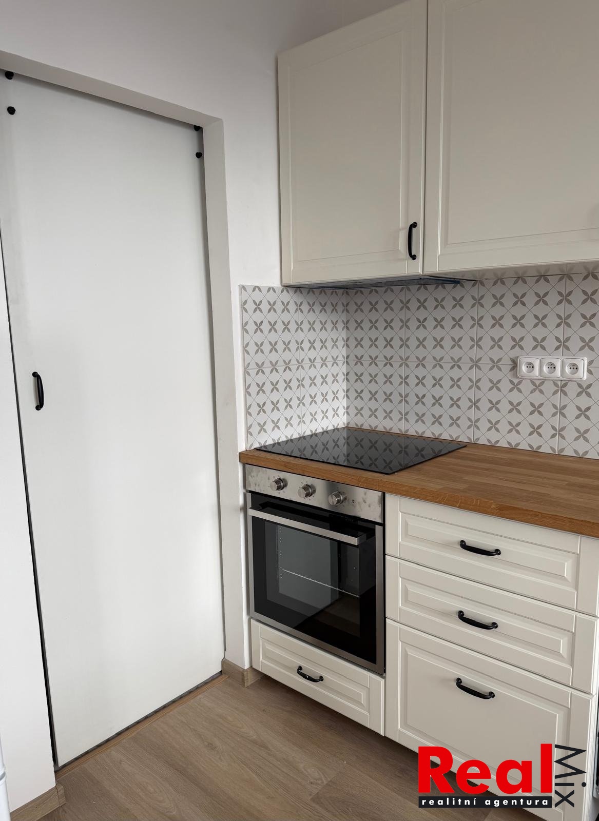 PHOTO-2025-11-04-20-40-01-6