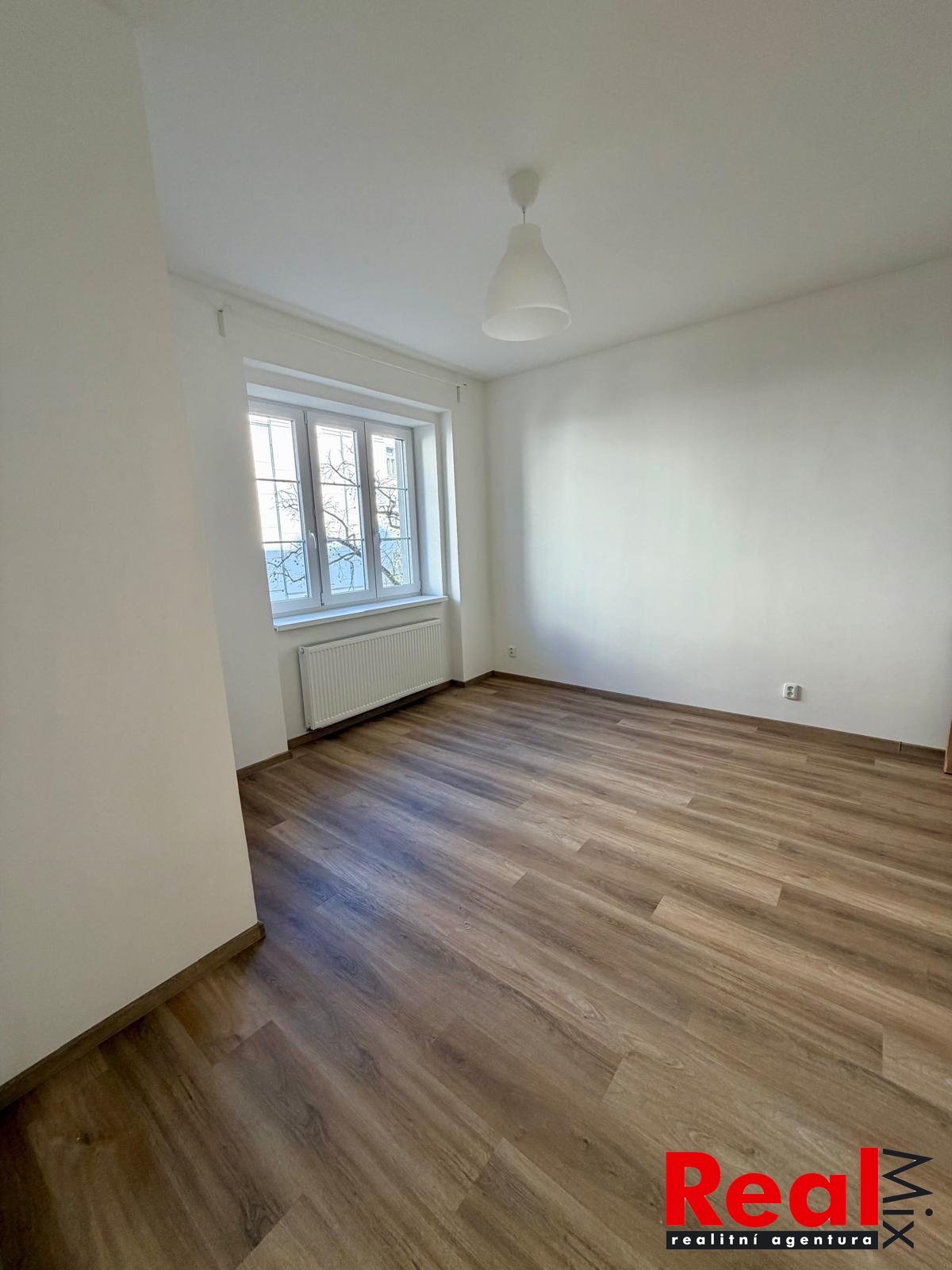 PHOTO-2025-11-04-20-43-52-1