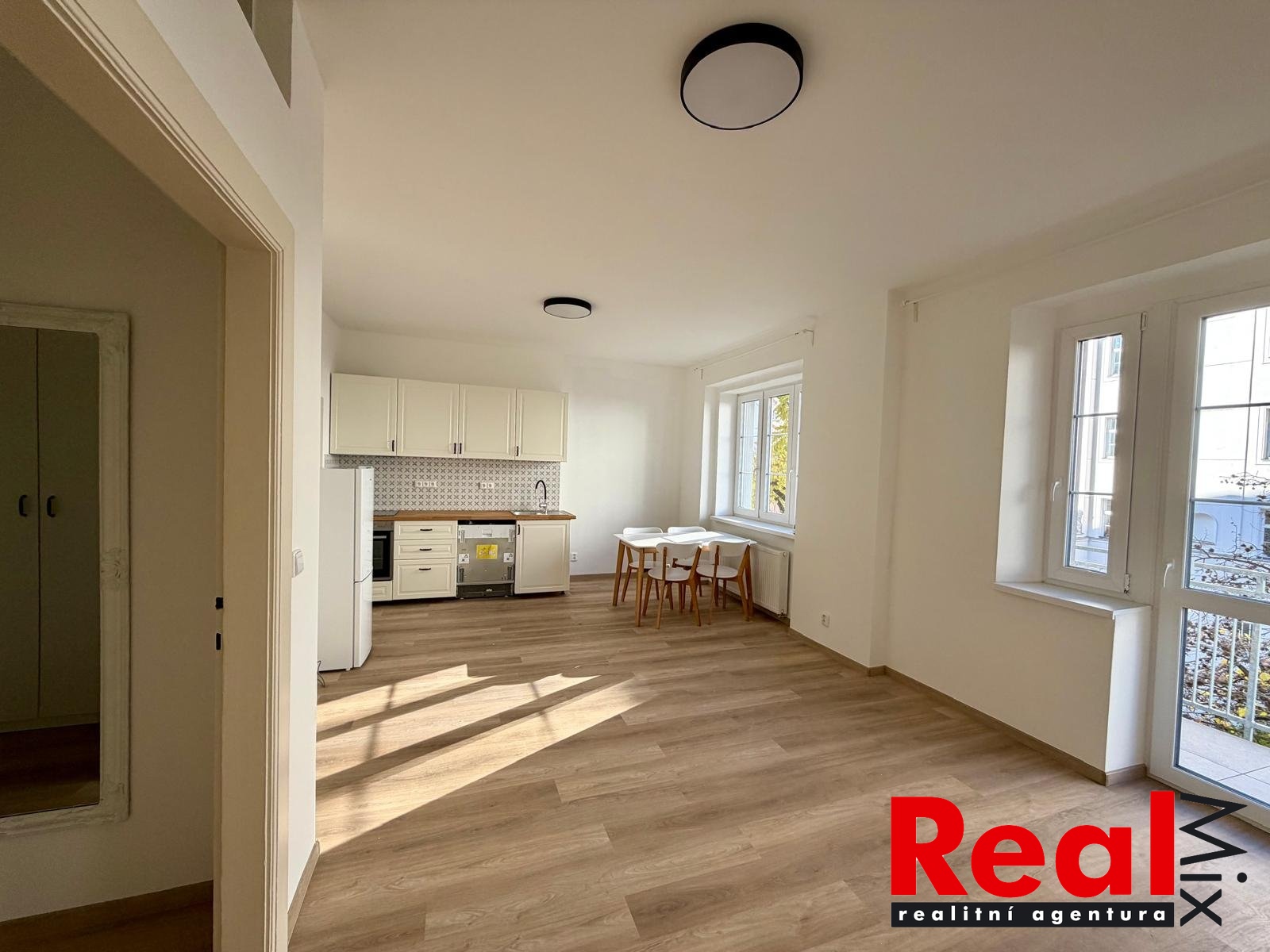 PHOTO-2025-11-04-20-40-01-3