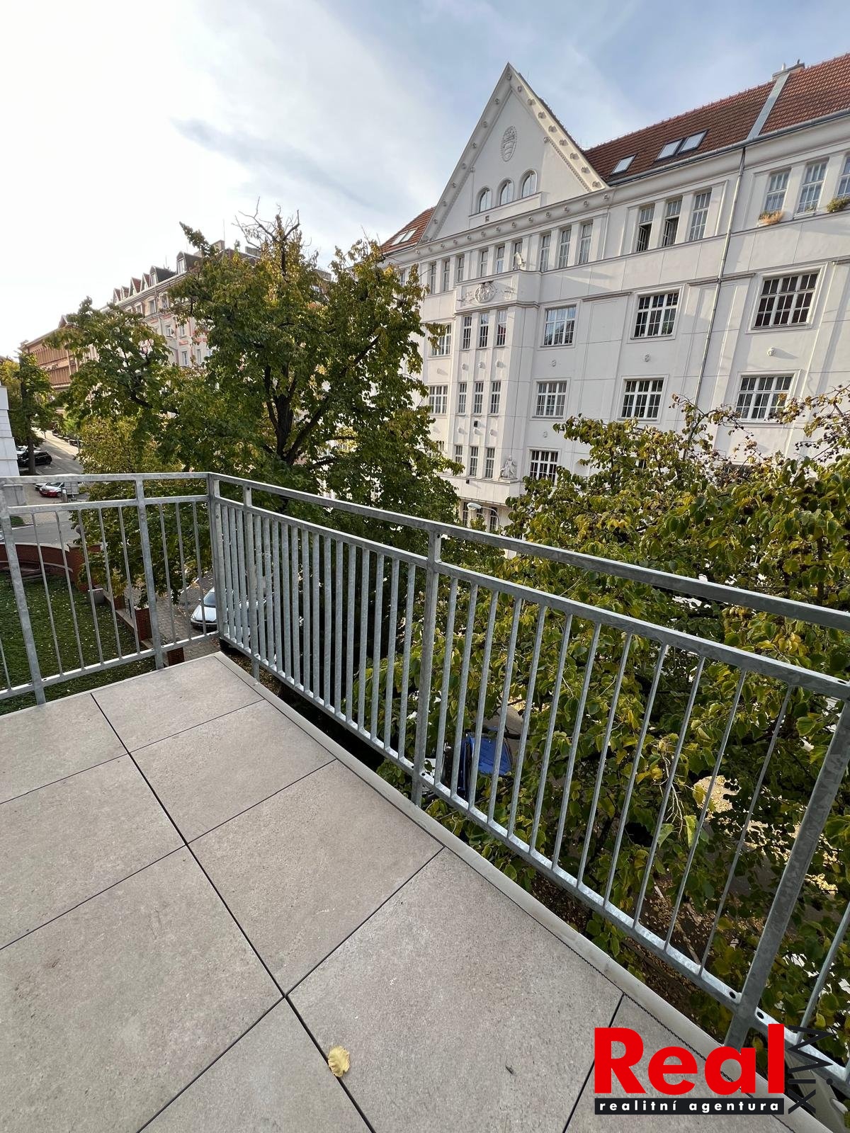 PHOTO-2025-11-05-14-09-46