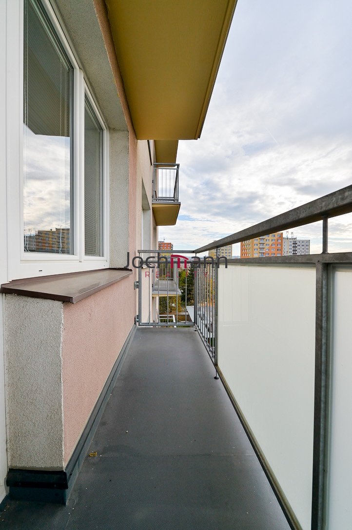 AB0651D9-8CB6-447E-BB4D-3E2A27D53A3A_1_105_c