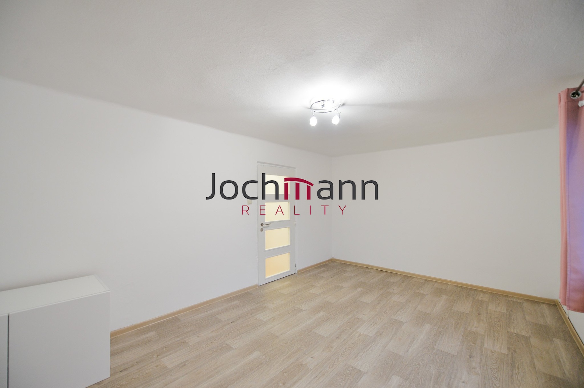 827B3A50-1753-4239-9B61-98146D67C216