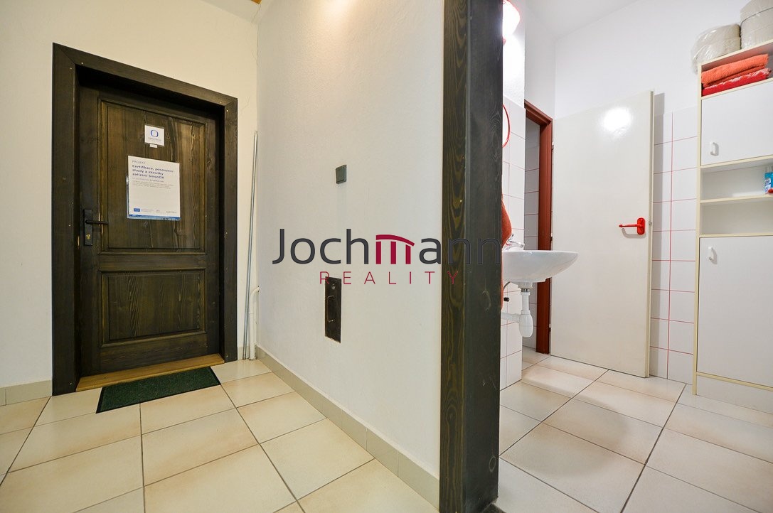 Pronájem kanceláře České Budějovice 12 000 Kč za měsíc, foto 8