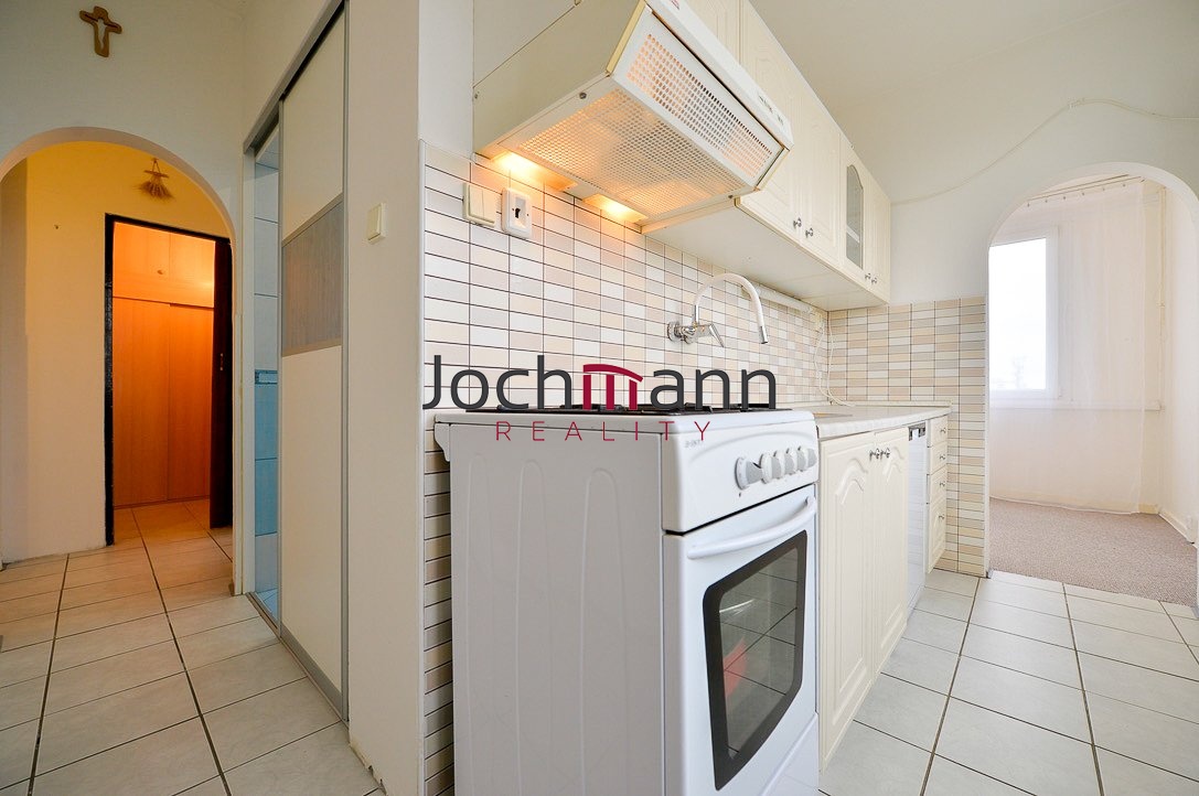 25C651BC-A8CF-416A-A3E3-469BE5C6CA94_1_105_c