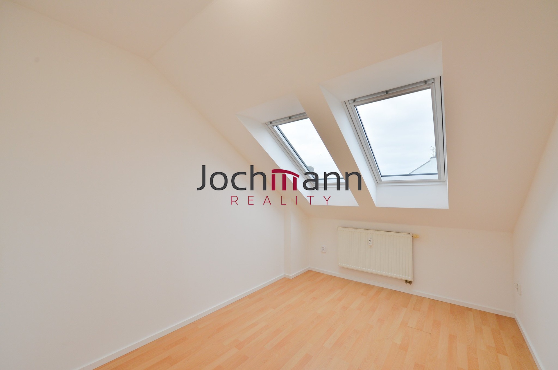 E24E76BC-C3E3-46A6-B753-463275E8FB5F