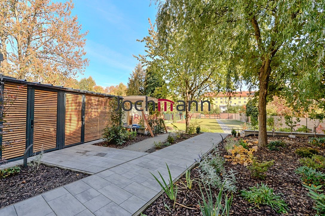 C0E83EE5-CC3B-41E2-955D-09720C7E61D9_1_105_c