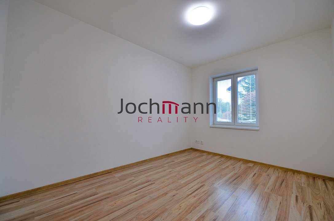 DCE6E5B2-723E-4403-9E2C-033D6E6F6755_1_105_c