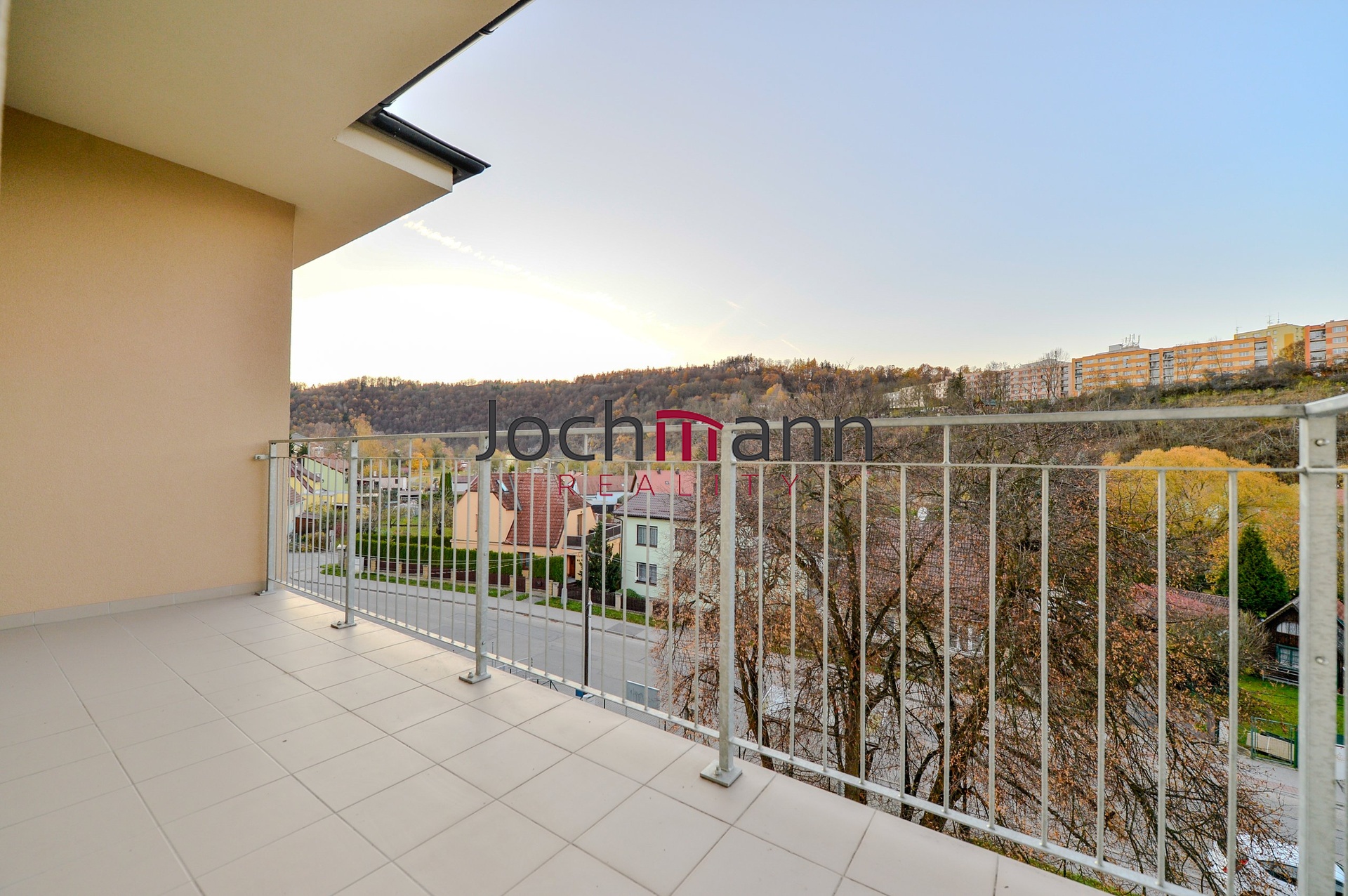 5AC1F083-BB29-4F15-96F1-29B045BC8309