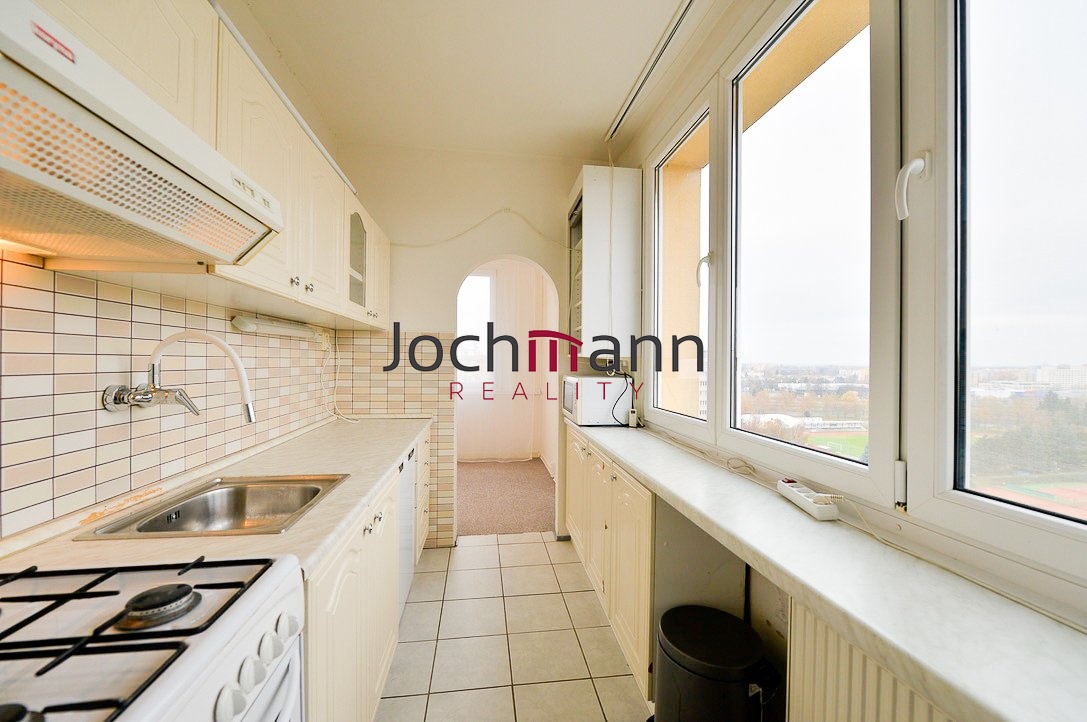 A1984AC4-C567-48FD-9F25-AD64A124958D_1_105_c