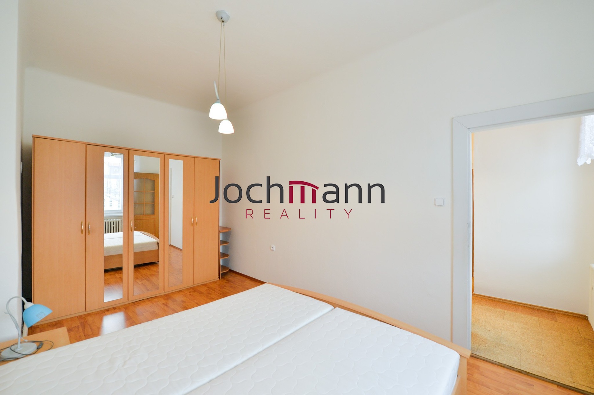 A173F09D-A17E-4520-A3E4-1DA904B0D409