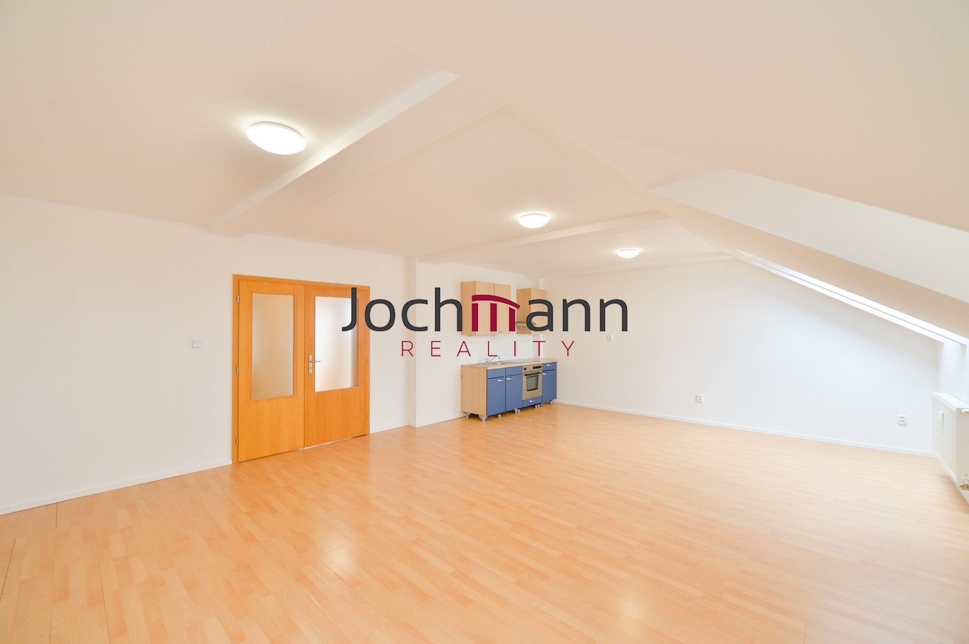 284E4271-1EA2-47FE-8D75-01C208176C6F