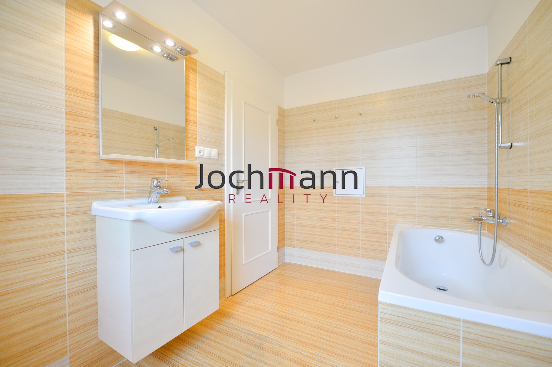 D7DFED29-0950-4667-8E1D-A29FC5B123E4