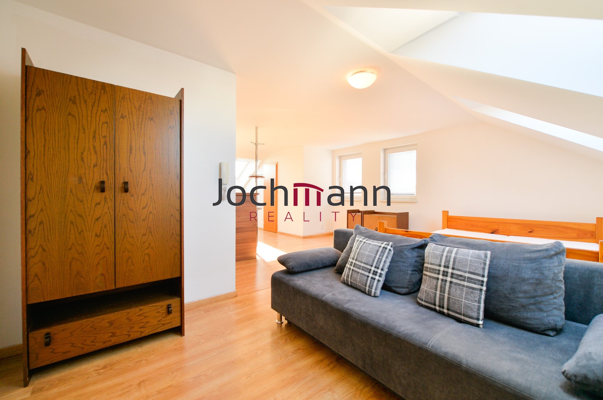 4938E01C-5D1B-4BDC-8CFC-66AF95CC9965