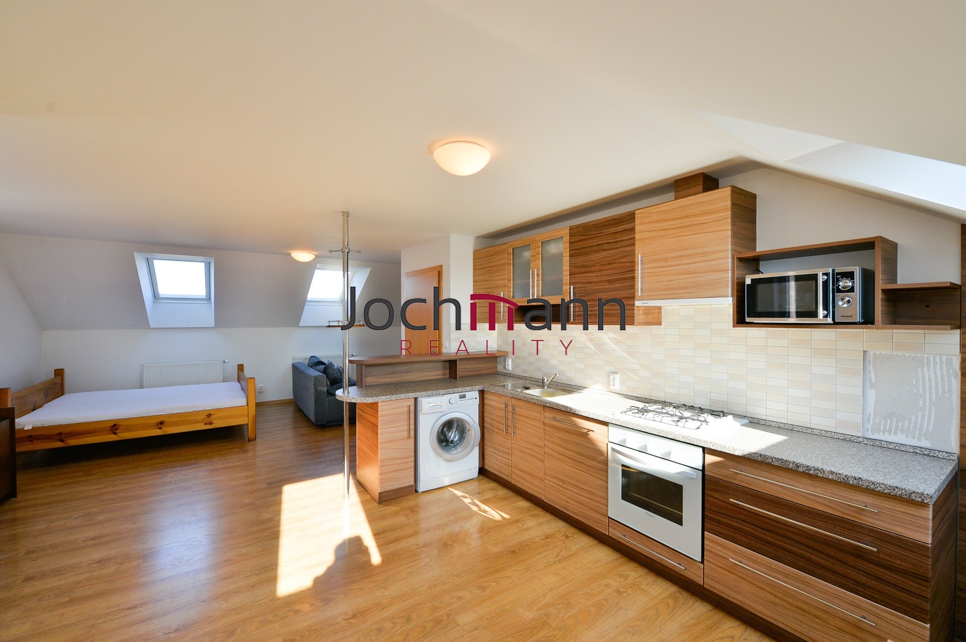 C857AE35-88F3-4D1F-8FD9-3B583A1EC25B