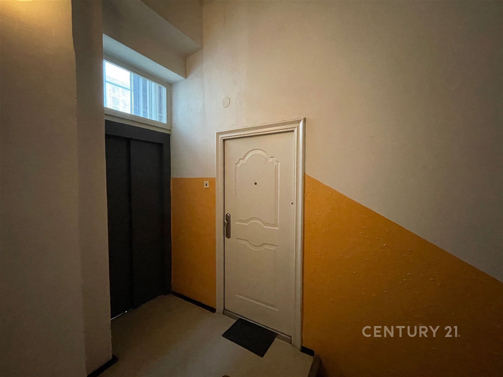 Vstupní dveře do bytu