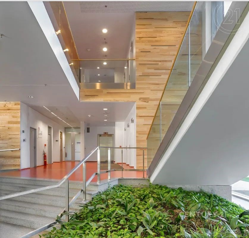 recepce / lobby s hasicí přístroj