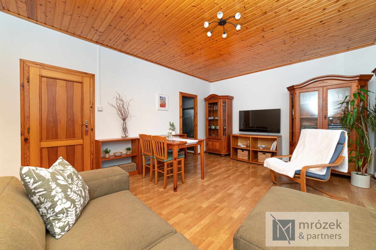 DSC_8168-Edit.jpg
