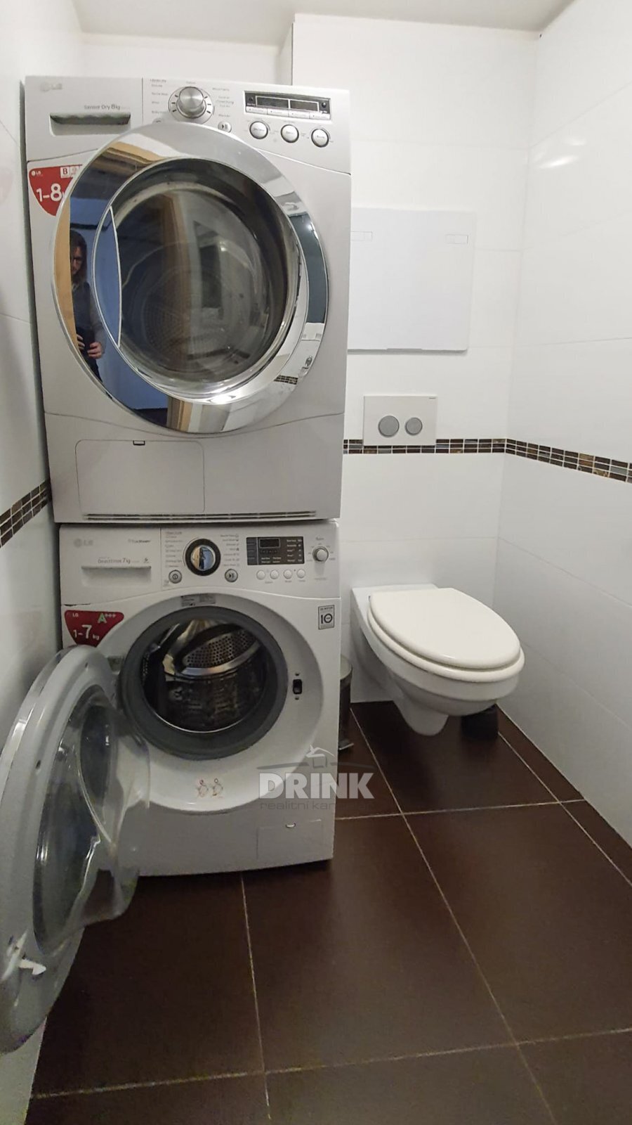 6-WhatsApp Image 2025-12-12 at 13.jpg