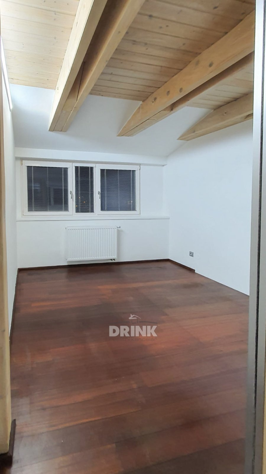 1-WhatsApp Image 2025-12-12 at 13.jpg