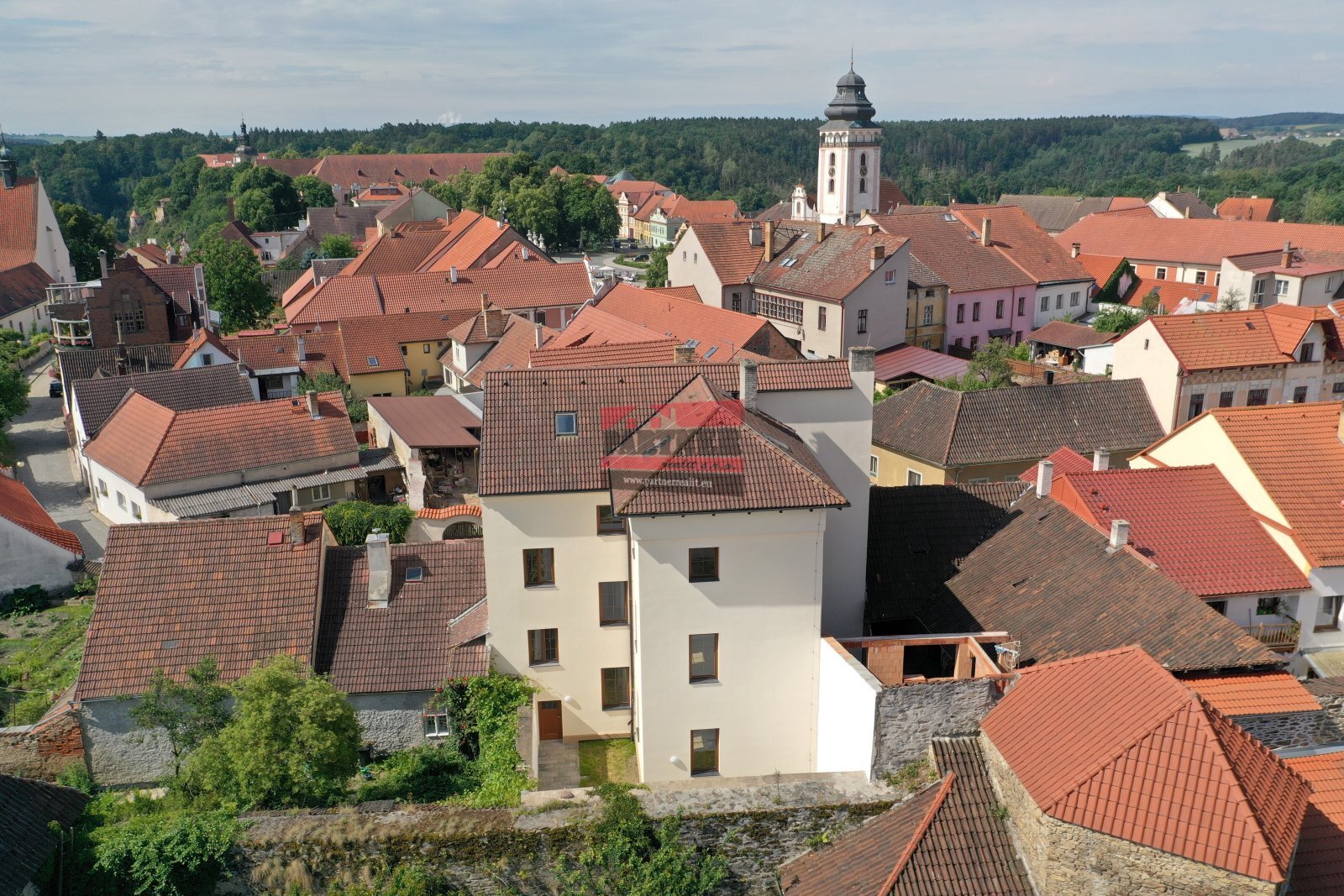 dům